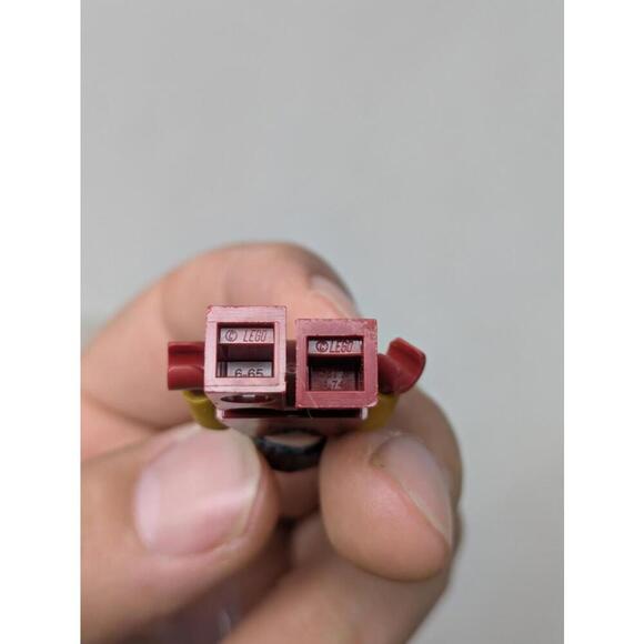 LEGO Marvel Iron Man Mini Figure Tony Stark 76310 76307 - Picture 4 of 4